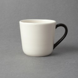 Porcelianinis puodelis, juoda asele